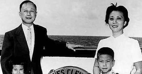 她是金庸表姐,给36岁钱学森介绍对象,钱却脸红着说:就你吧