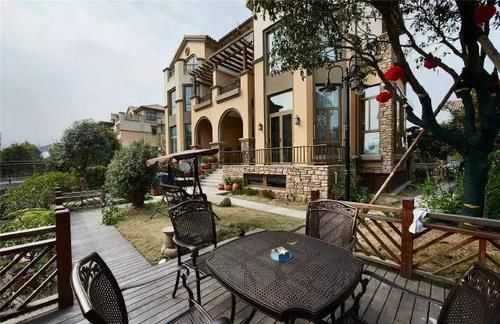 400平新中式独栋别墅,追求的是一种简约实用的美感