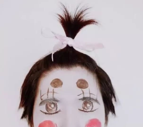 腮红|鬼灭之刃:声优亲自cos自己的角色,祢豆子超可爱,看到炭治郎是绝望的!