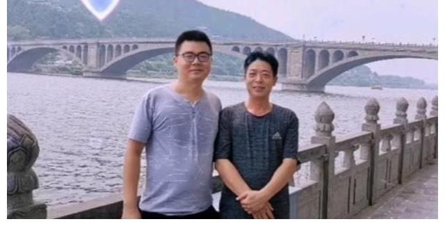 郭威没改名遭受网友怀疑,名字也不是说改就改的呀