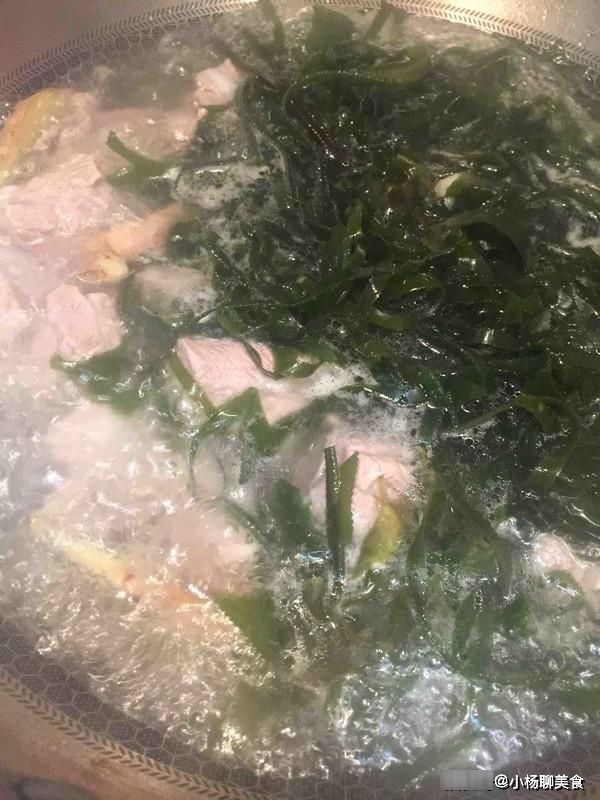 好喝|排骨汤怎么炖最好喝?只需学会此家常做法,每顿多喝两碗汤