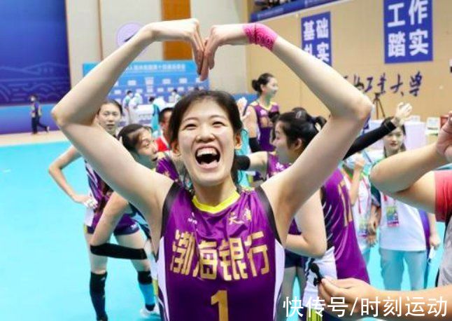 李盈莹|恭喜中国女排新王登基？李盈莹夺冠胜之不武，没袁心玥难赢张常宁