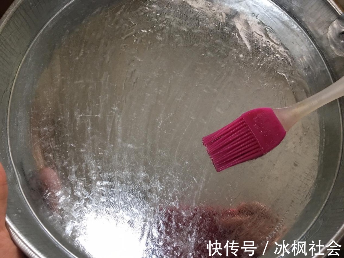 美味|自制美味凉皮，香辣开胃，太好吃了，再也不用出去吃了