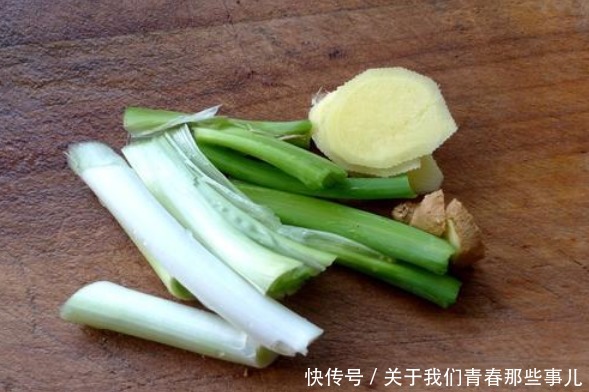 炖羊汤,羊肉直接炖是大错,牢记关键3步,羊肉软烂,汤浓白鲜美