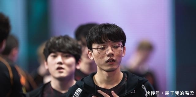 预言家|LPL转会消息：TES换辅助，DWG中上差点花落EDG，RNG、IG争抢野王