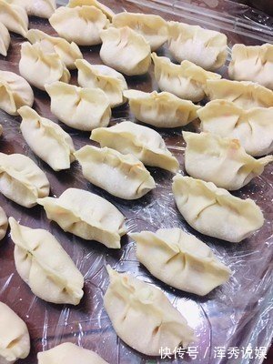 美味|包萝卜饺子,千万别焯水或者杀水!教你正确方法,饺子鲜香又美味