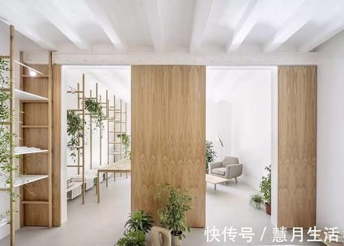尽头|他将2套小户型打通改成4室，做23米柜子，装滑动门，空间无限大