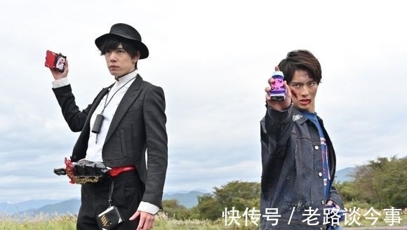 小樱|假面骑士冬季剧场版新剧照:亡命众增加新干部,无敌玩家霸气现身