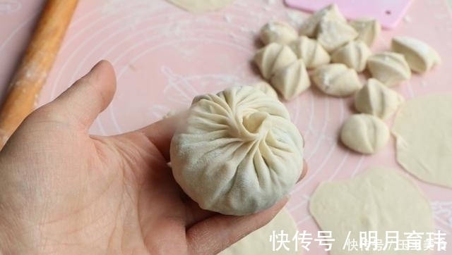 发面|包子别再发面了，教你新吃法，皮薄馅儿大，比发面的好吃10倍！