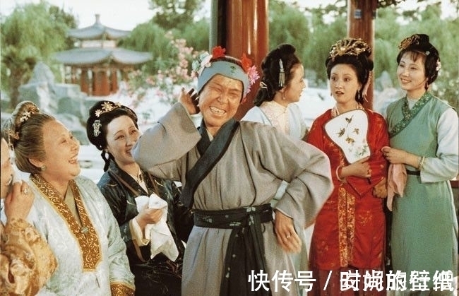 王夫人@板儿认出探春床帐上的蝈蝈后,刘姥姥为何怒甩巴掌?和林黛玉有关