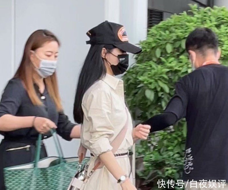 赵丽颖|《中餐厅5》要爆了！官宣接棒《向往5》不说，首期嘉宾还是老熟人