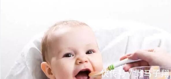 积食|3件事件件像“石头”,压垮娃脾胃,教你1招,强健脾胃清积食