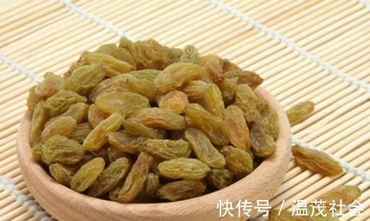 心脏病|每天吃一把葡萄干,身体“收获”4个好处,还不快去买点