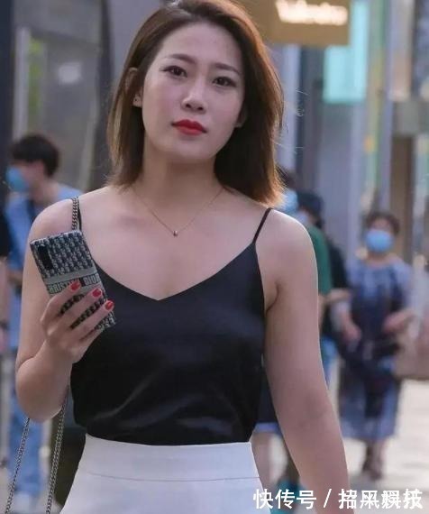 黑白风 时尚黑白风穿搭,性感吊带搭包臀鱼尾裙,优雅又气质