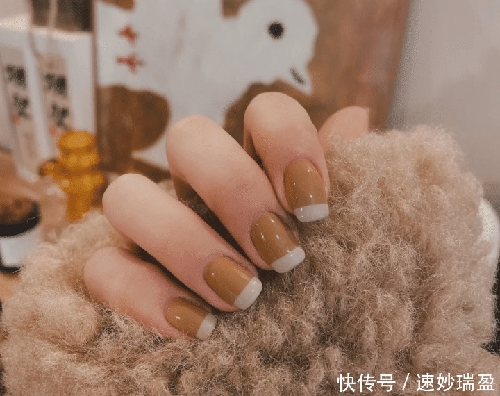 强迫症的克星—反法式美甲，优雅高级，入手不亏