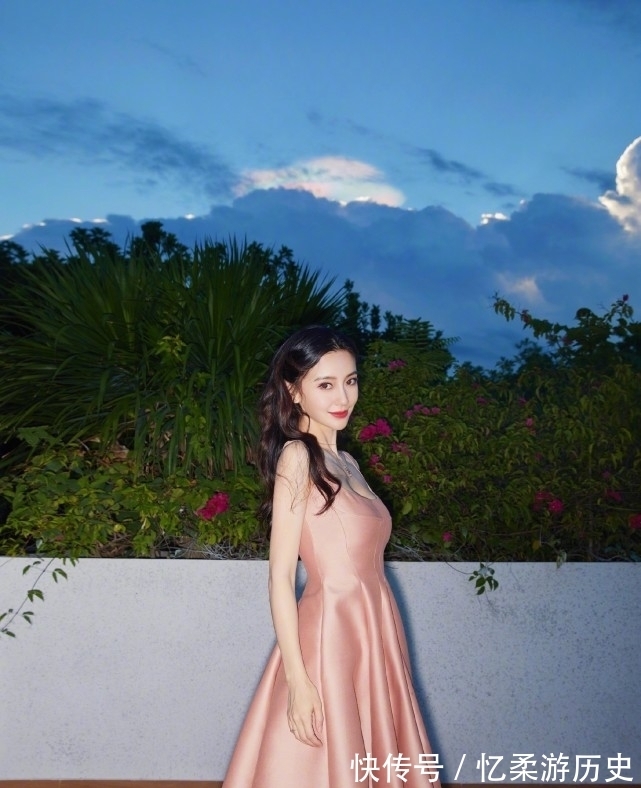 中餐廳5|黃曉明公開邀請楊穎上《中餐廳》，楊穎曬照隔空回應(yīng)，兩人太恩愛