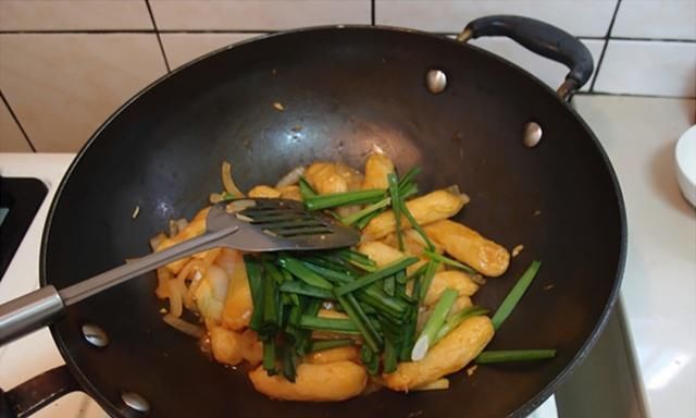 教你懒人下饭菜，孩子能吃2碗米饭，做法简单，上桌一大盘不够吃