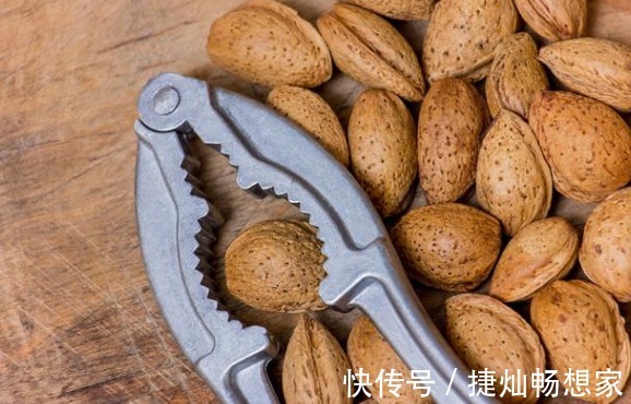 乳制品|女性50岁后，易发生骨质疏松建议多吃四物，做好三事