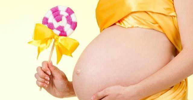 怀孕期间|怀孕期间，孕妈晚饭尽量少吃这3种食物，或许胎宝宝会感觉好受点