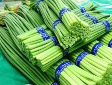 蒜苗|提醒:蒜苗和此物是天生的敌人,不能一起食用,现在知道来得及