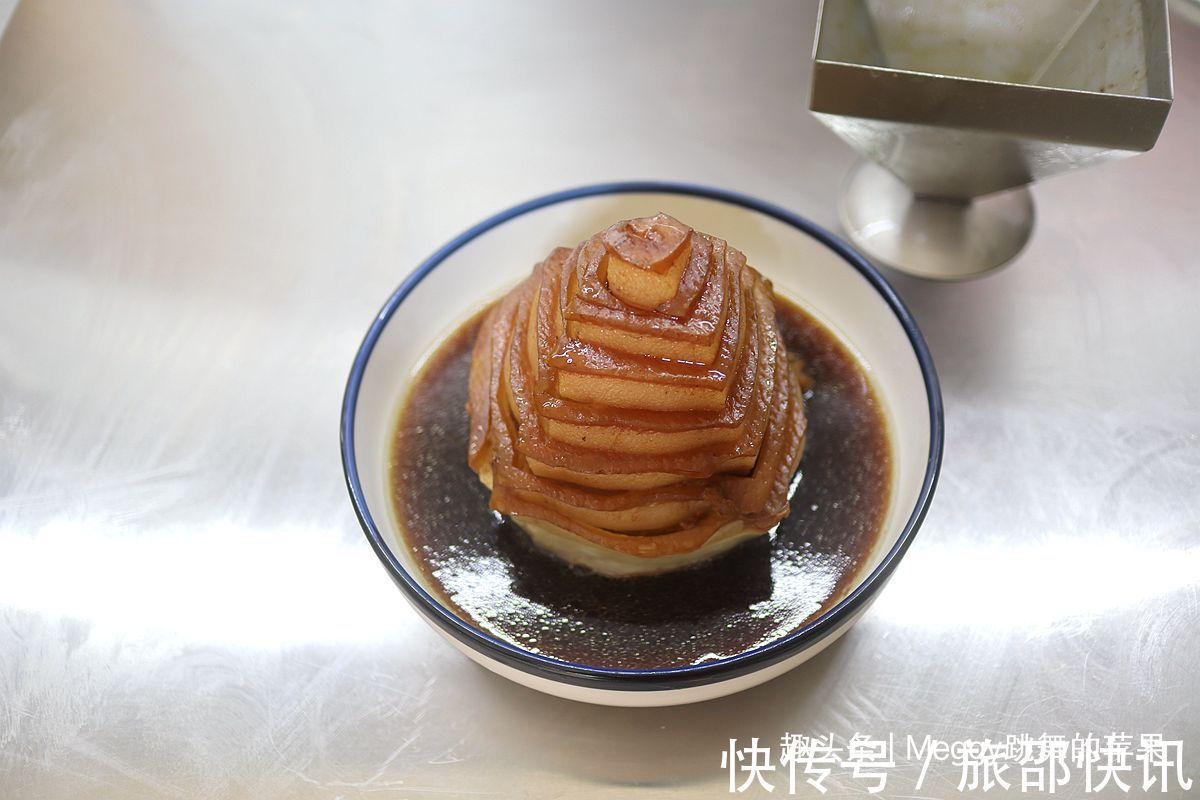 入味|想了20年的宝塔肉,第一次就成功了,蒸着吃入味又下饭,太香了