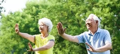 食物|肝不好别吃药,多吃5种食物,给肝脏“大扫除”,肝越来越好!