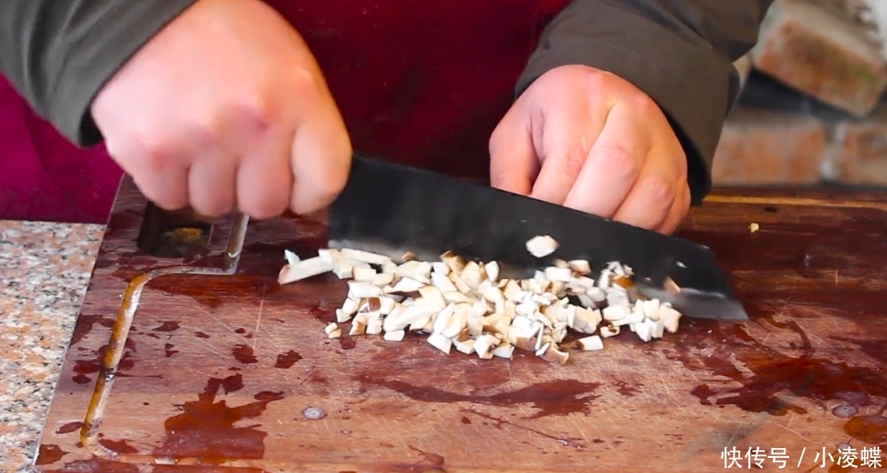 蛋羹|简单的鸡蛋羹你会做吗?教你蛋羹嫩滑无气泡的小绝招,收藏了