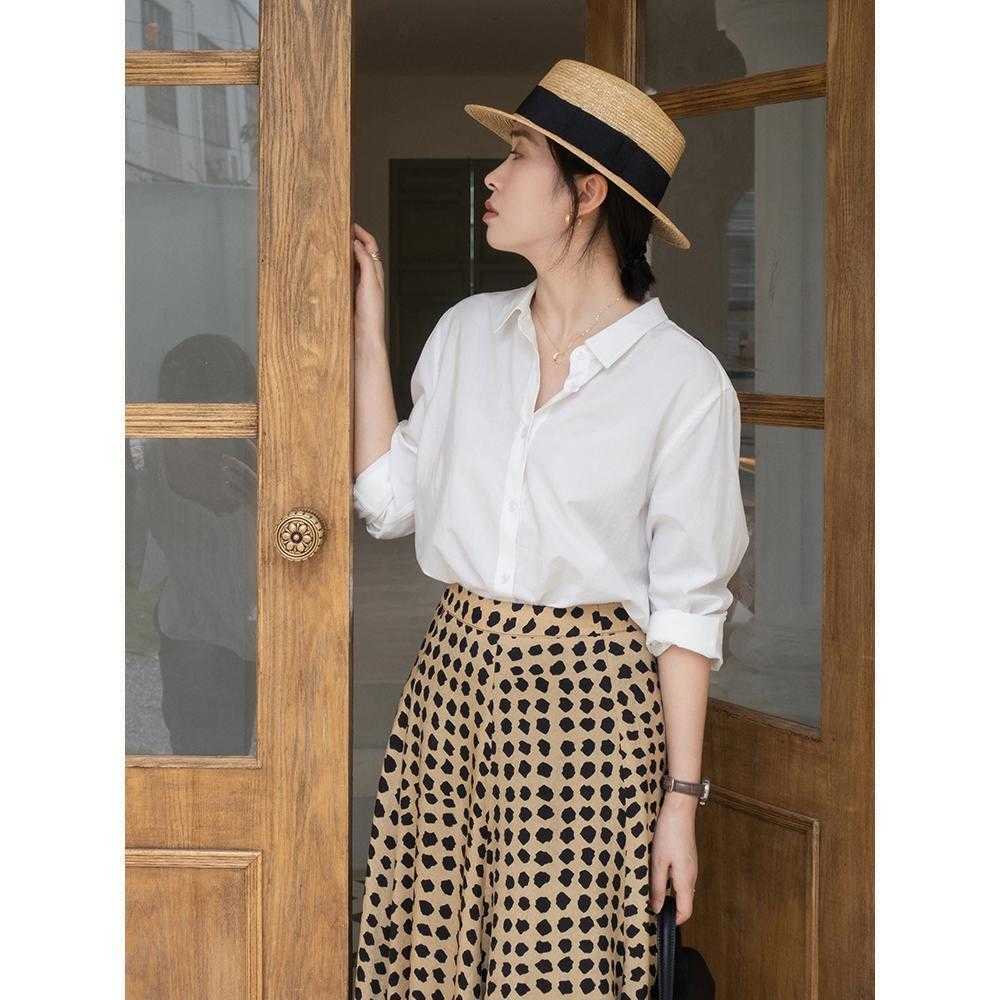 小姐姐|秋季如何穿出干练高级感?“衬衫”搭配是好选择,衣橱必备单品