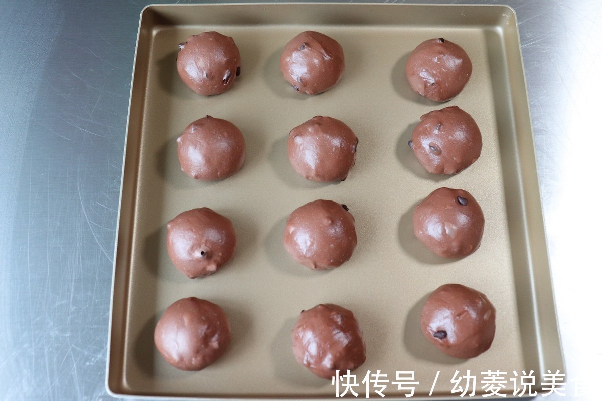 自制双重巧克力蛋糕，香浓丝滑，这个配方比蛋糕店的还好吃