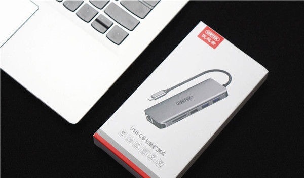 usb3.0|支持华为、苹果，手机、笔记本皆可使用，优越者九合一扩展坞评测