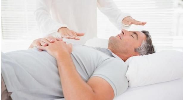 發(fā)黃|為什么男性的枕頭總是容易發(fā)黃？真是不講衛(wèi)生？別被騙了