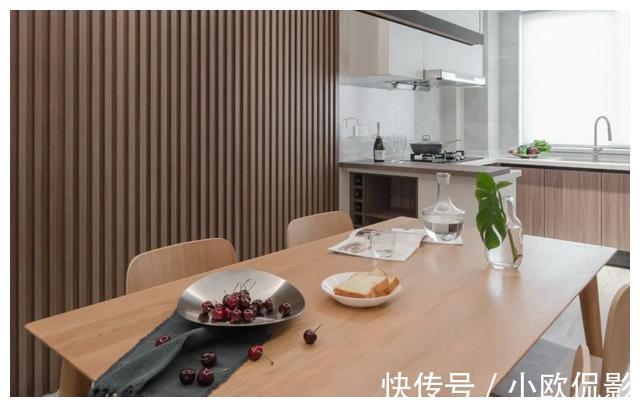 玄关|家里大阳台不想只晾衣服?学学她家做法,多出一间房,还有格调!