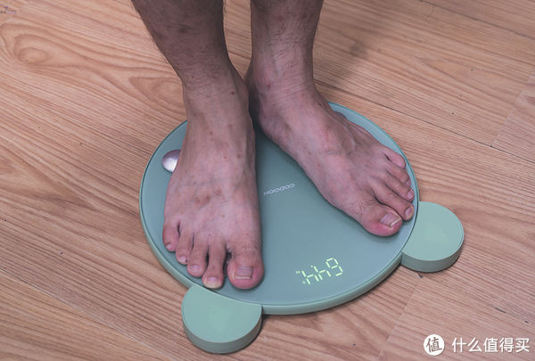 小魔瘦|智能家居 篇一：时尚好玩的体脂秤，为每天锻炼添乐趣，咕咚小魔瘦体验