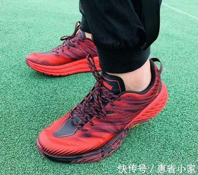 越野 越野潮搭两不误,Hoka飞速羚羊4测评!