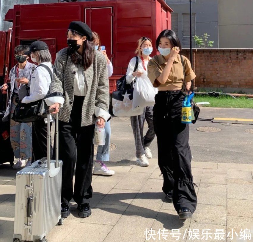 长发披肩|开拍吧电影：女演员们风格各有不同，李一桐陈都灵像来自不同季节