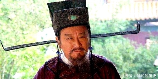 专家借宿屠夫家,意外发现失踪国宝,其上有篆文,一字值万金