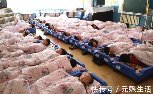 午睡|为啥在幼儿园午睡,假期在家就不睡了,认真对比后找到原因了