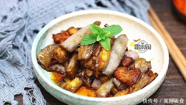 茄子最好吃的做法,不油不腻又入味,喷香喷香的真好吃!