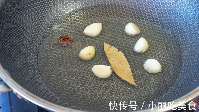 切丝器|盘丝饼家庭制作，卷一卷，抻一抻，满口酥香，放凉了也好吃，超爱