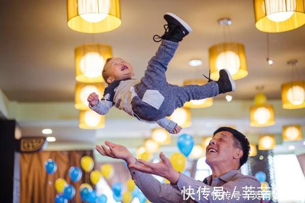 孩子|孩子若是有这几种“节俭”举动,未来容易没出息,家长别再偷着乐