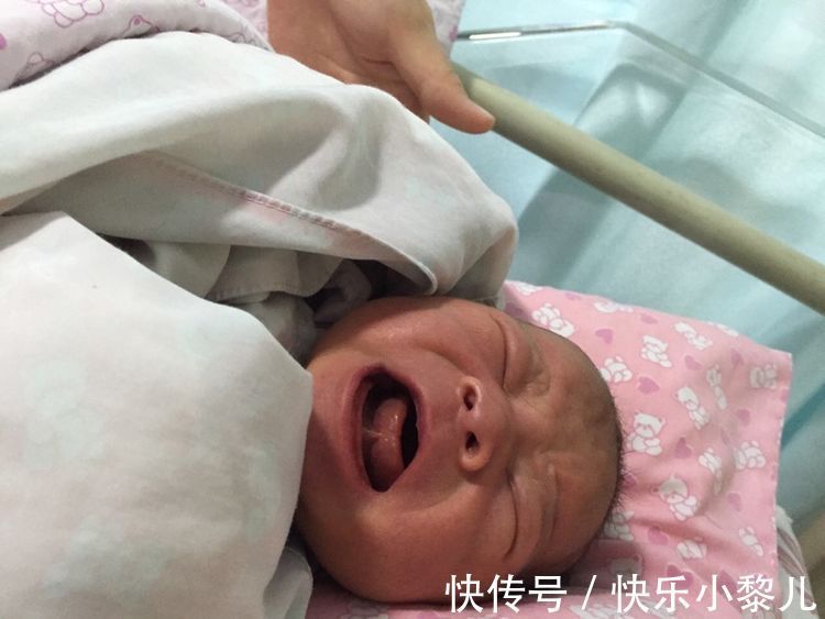 头型|新生儿三种睡姿,会让头型变丑,严重或导致头骨变形,及时纠正