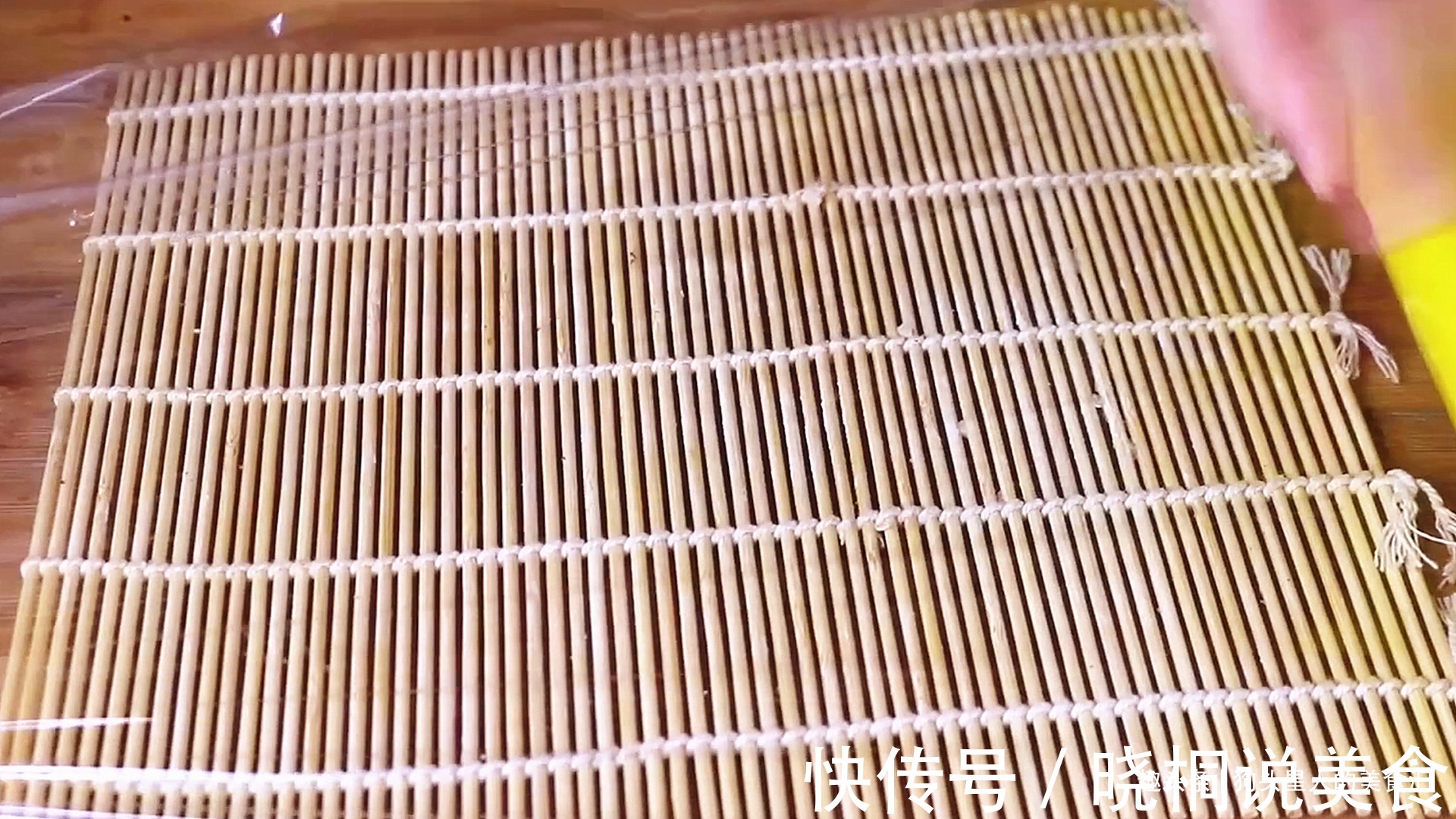 饭团家常做法，做早餐最适合，包一包就能吃，做法简单易学