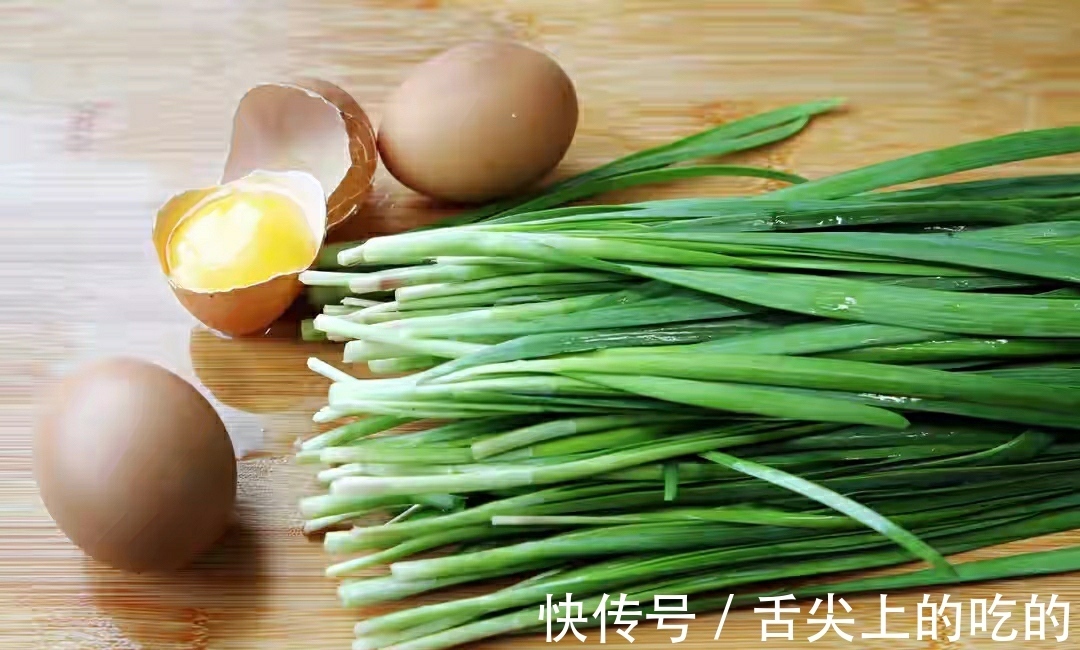 包韭菜肉馅饺子,牢记“3放2不放”韭菜碧绿不发黑,不出水不烧心