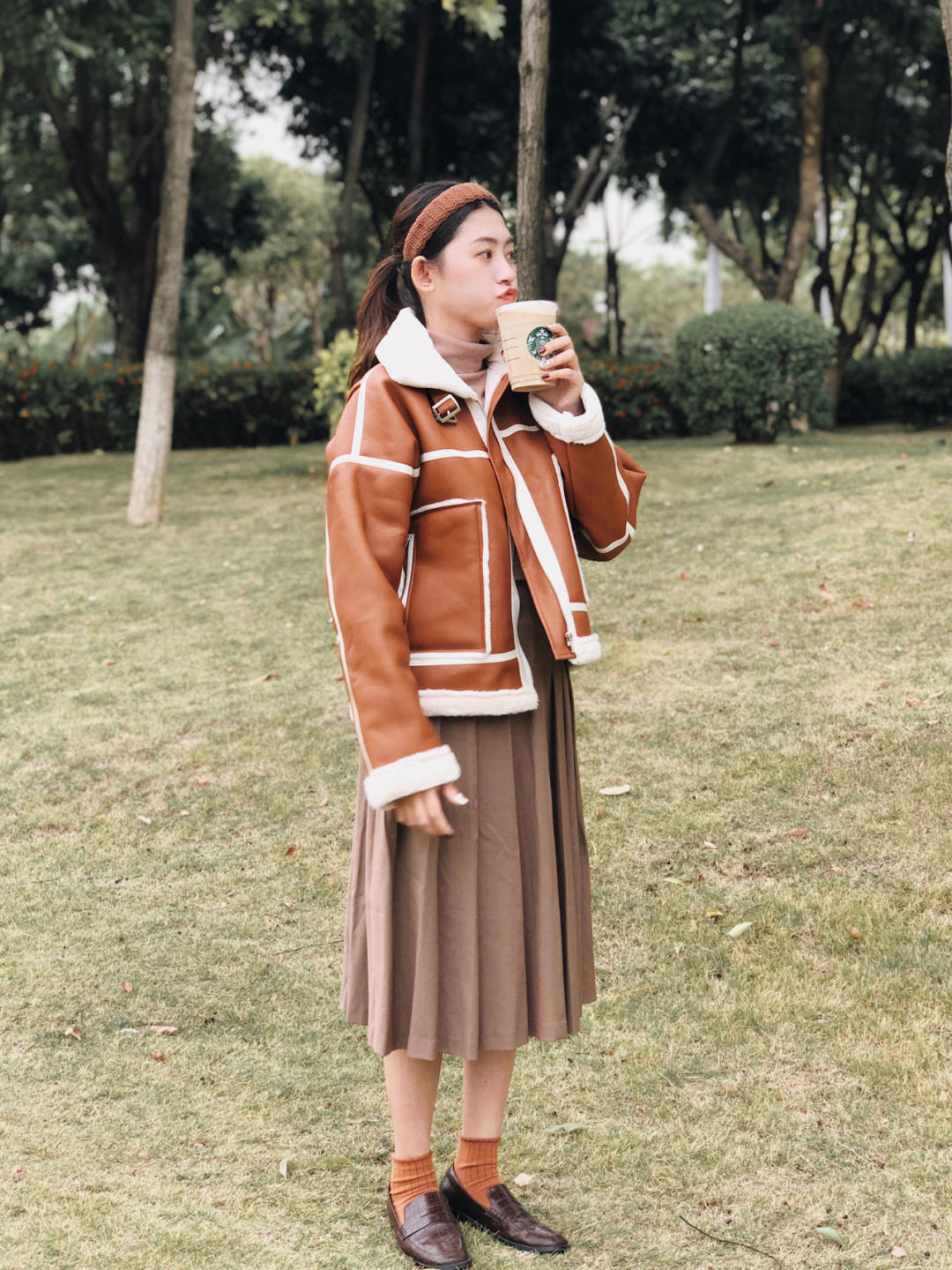 机车外套|被这组机车外套搭配折服了,显气质又高级,美丽又不“冻人”