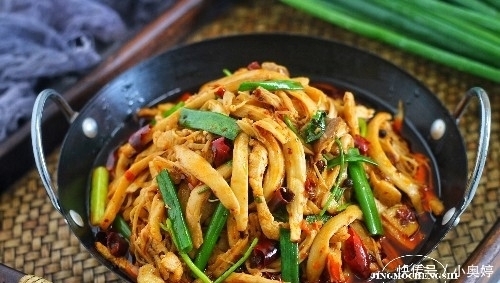 金针菇|想吃麻辣香锅在家就能做,简单几步,比饭店的好吃,价格只有一半