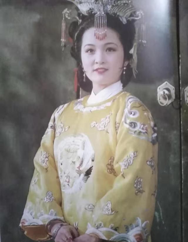 迎春|红楼梦迎春死后,暴露出贾元春的一大尴尬