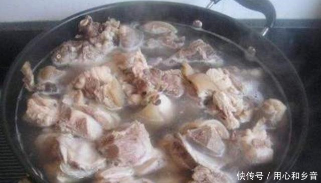 外行|炖羊肉,外行只用萝卜,再加2个样品,羊肉鲜嫩无异味