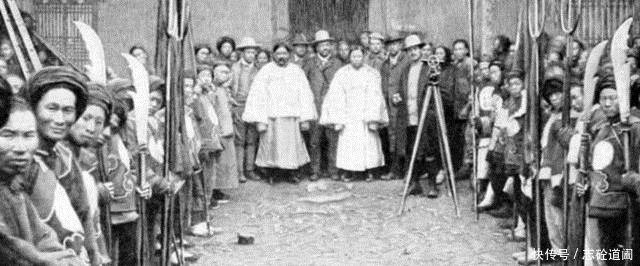 刀长|关羽的青龙偃月刀长啥样影视剧里大都拍错,三国刘关张兵器考