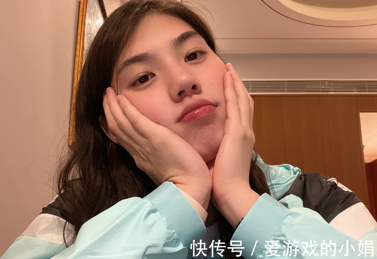 叶诗文|中国游泳队首次出战国际比赛,4大名将缺席