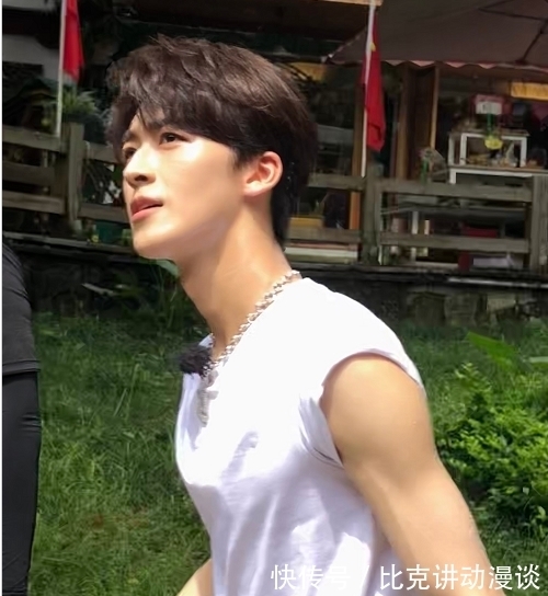 身材|《极限挑战宝藏行》路透,王彦霖张彬彬加入,却被他的身材给秀到